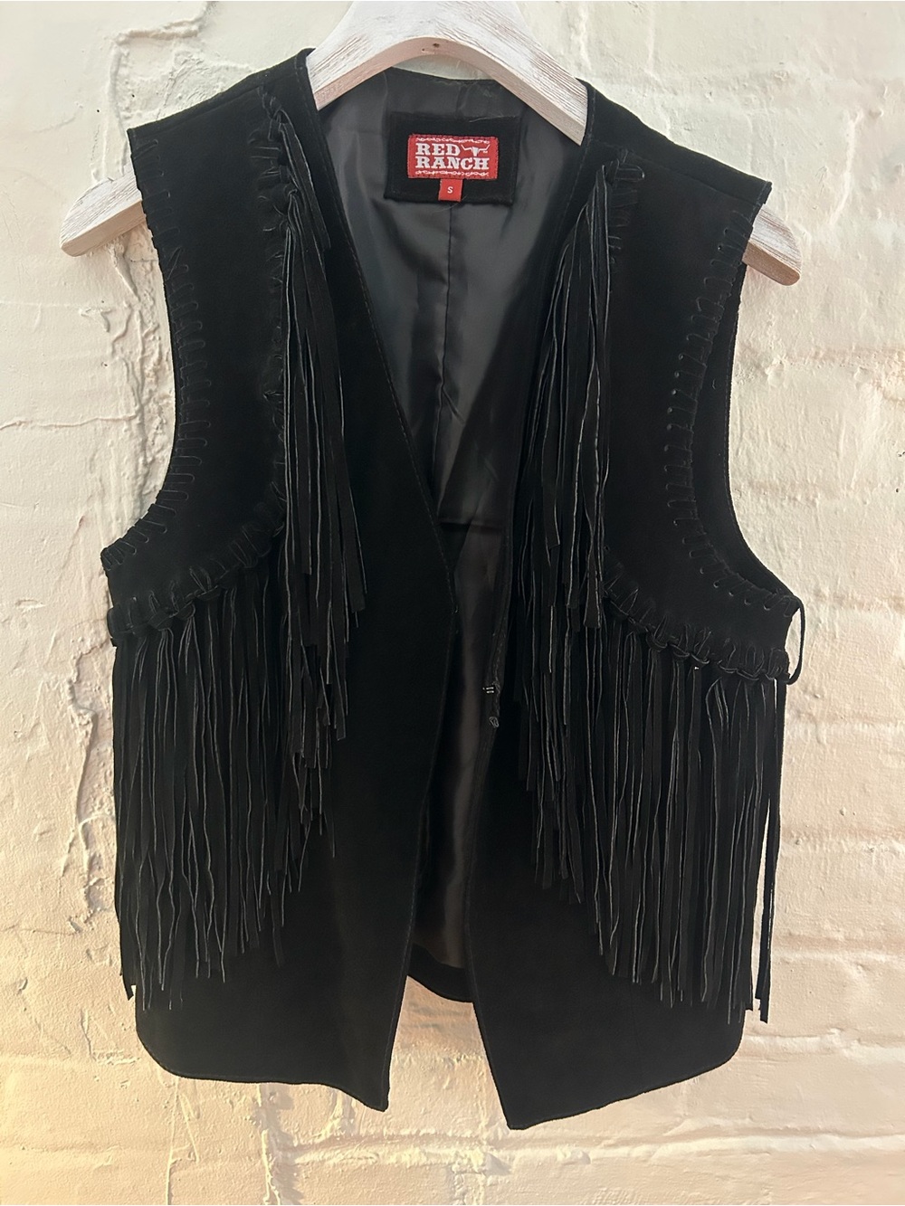 Red Ranch Women's Black Suede Fringe Vest
